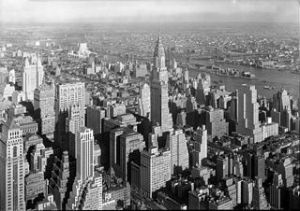 320px-Chrysler_Building_Midtown_Manhattan_New_York_City_1932