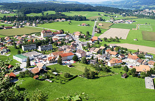 320px-20020808_gruyeres_01