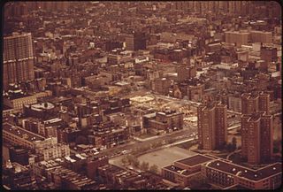 AERIAL_VIEW_OF_LOWER_BRONX_-_NARA_-_548424