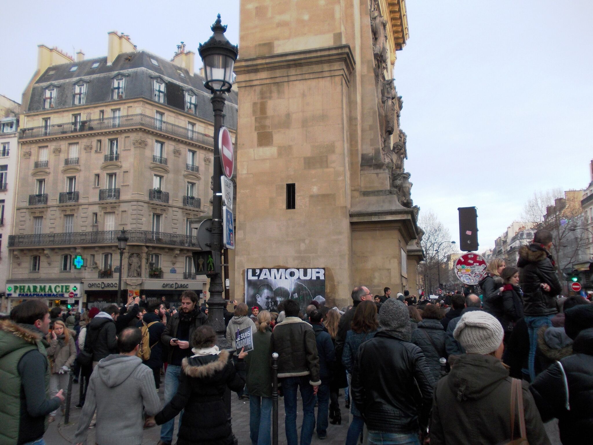 "La France des classes moyennes centristes (anti égalité, catholiques, anti classes populaires)." Extrait de Qui est Charlie ? Sociologie d'une crise religieuse d'Emmanuel Todd.